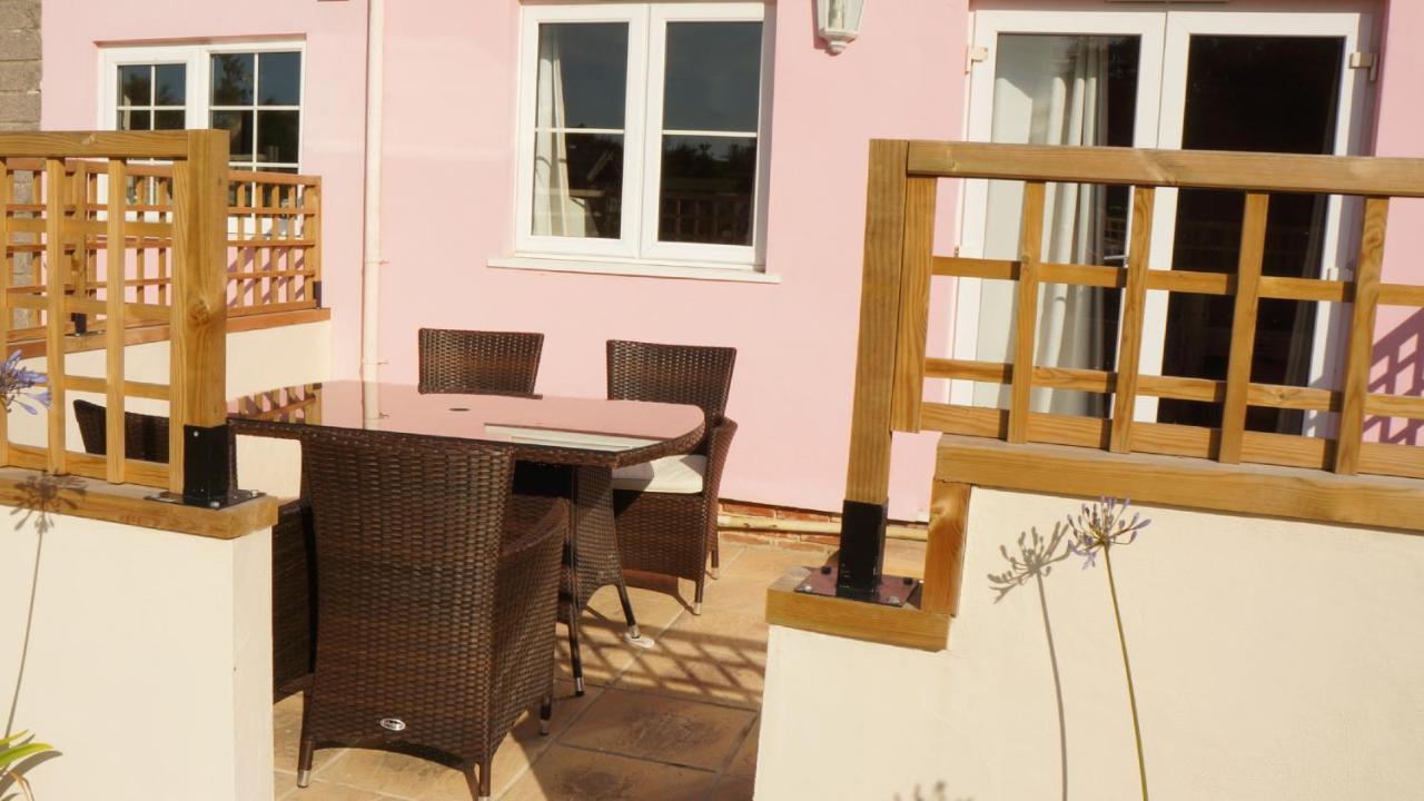 Ellingham Self-Catering Cottages Saint Peter Port Exterior foto